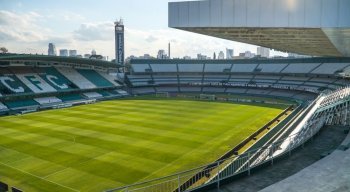 Coritiba e Goiás se enfrentam no estádio Couto Pereira, pela Série B