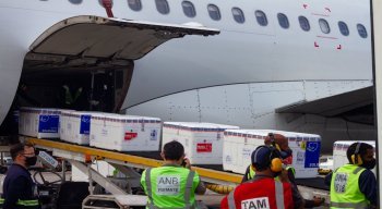 Pernambuco recebe mais de 200 mil doses de CoronaVac