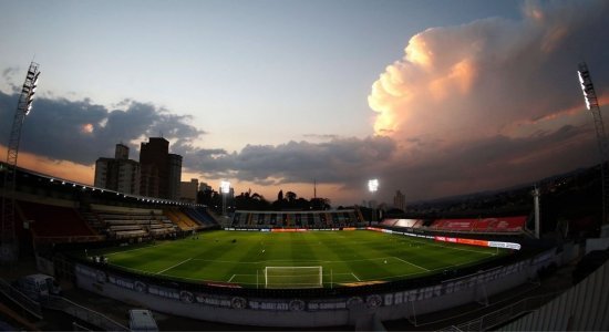 Em Duelo De Finalistas De Competicoes Internacionais Saiba Onde Assistir Bragantino X Flamengo Ao Vivo Radio Jornal