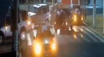 Diversas imagens foram compartilhadas nas redes sociais do ataque em Araçatuba