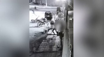 Ainda não se sabe o que motivou os crimes.