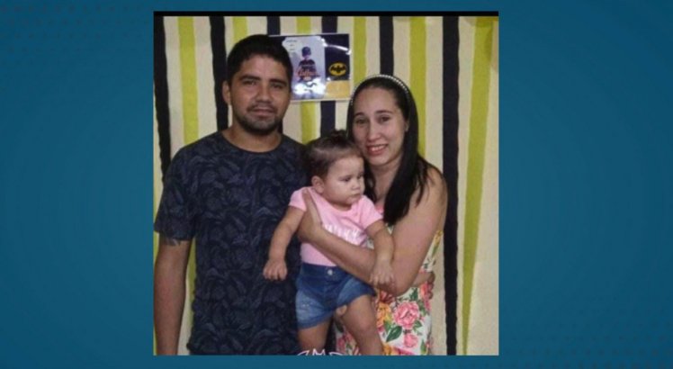 Pai, mãe e filha de apenas 1 ano de idade são assassinados a tiros dentro de carro na Grande Fortaleza