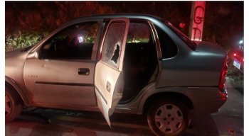 Criança baleada morreu dentro do veículo.