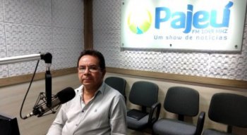 O radialista Anchieta Santos, da Rádio Pajeú, morreu aos 62 anos.
