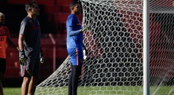 Preparador de goleiro do Sport, Jorcey Anisio, é o responsável pelo crescimento de Maílson