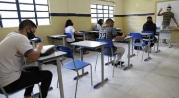 Projeto deve ser sancionado na próxima semana para que o bônus seja pago em 15 de outubro, Dia do Professor