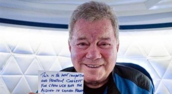 Conhecido como Capitão Kirk, na série Jornada nas Estrelas, William Shatner diz que, sem atmosfera, o que existe é morte