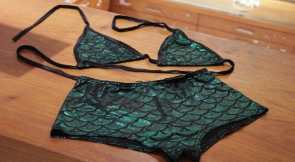 Conjunto de biqu&iacute;ni + hot pant por R$ 50