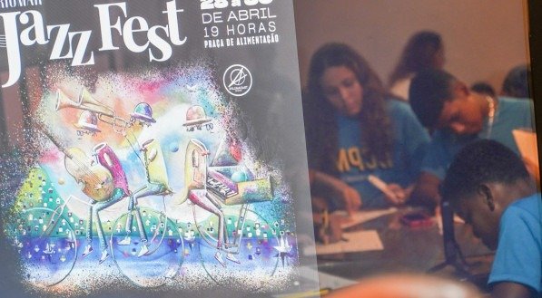 Oficina de grafite com Alem&atilde;o Art no IJCPM.