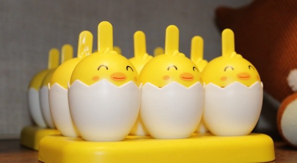 Louça infantil na Souq