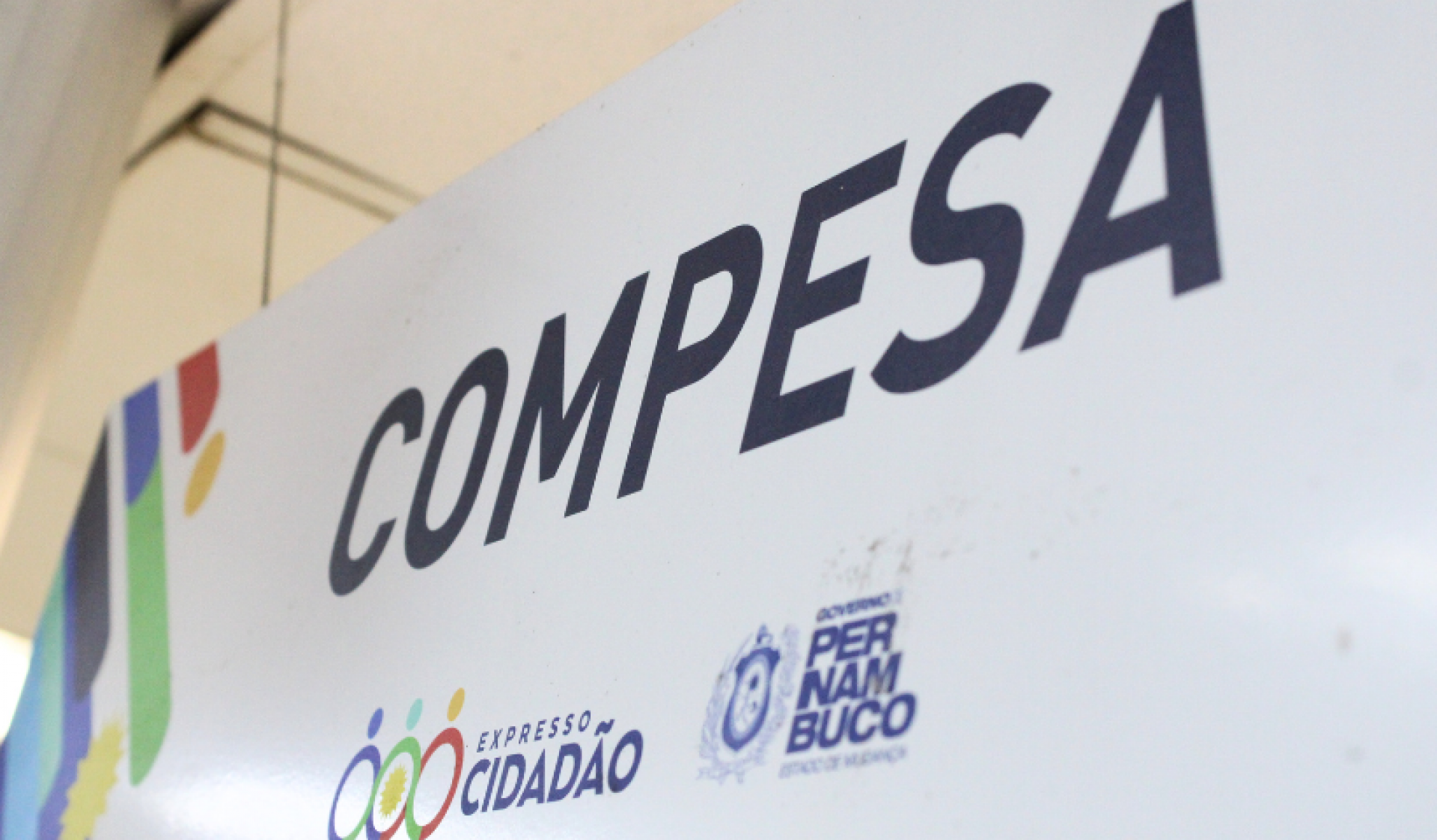 Compesa tem posto de atendimento no Expresso Cidadão RioMar