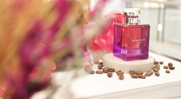 O Jo Malone Taif Rose, de 50ml, est&aacute; por R$ 1.285.