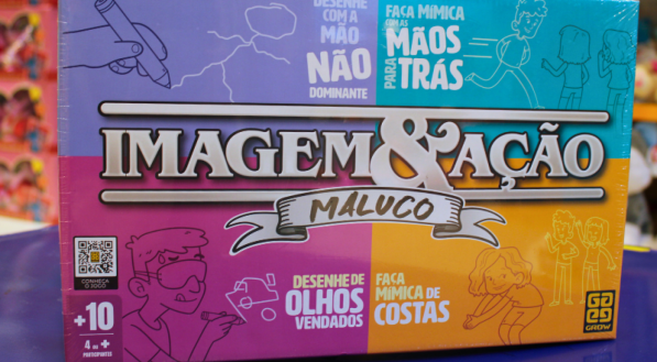 Imagem &amp; A&ccedil;&atilde;o Maluco &eacute; um jogo para 4 ou mais jogadores acima de 10 anos. 