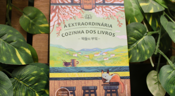A Extraordinária Cozinha dos Livros, de Kim Jee Hye 
