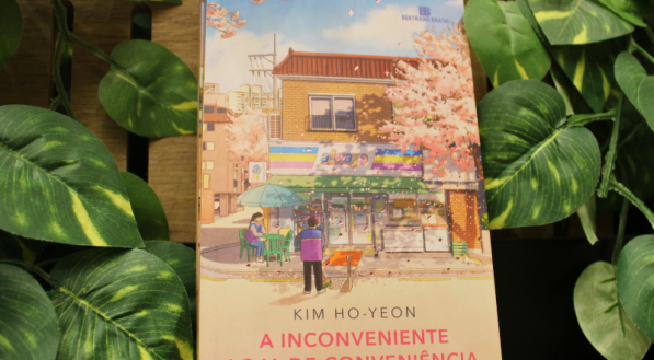 A inconveniente loja de conveniência, de Kim Ho-Yeon  