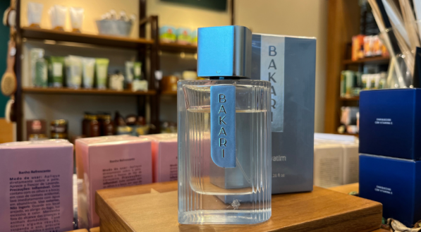 O deo parfum Bakari custa R$ 165