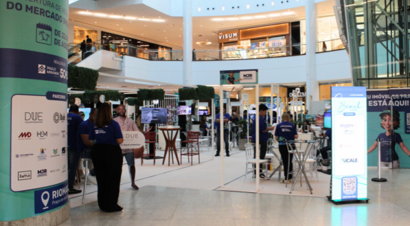 O Summer Beach está no Piso L1 do RioMar Recife.