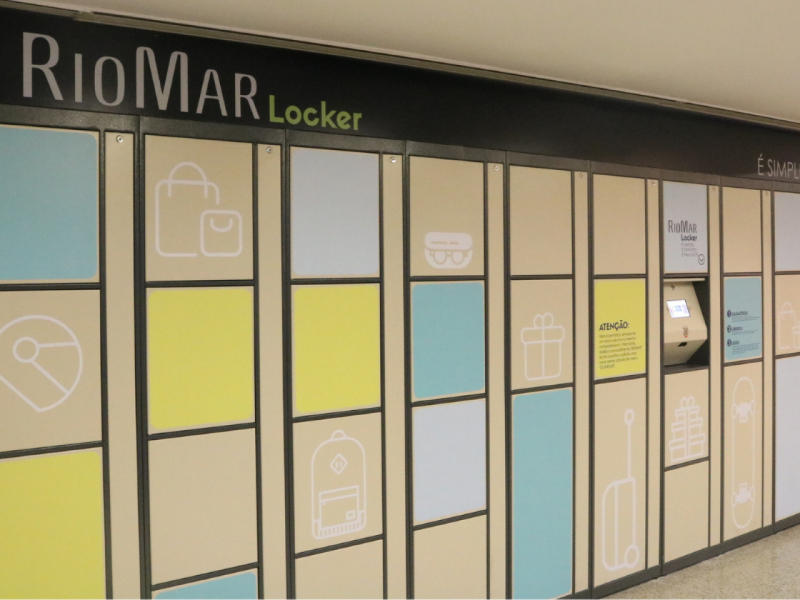 A imagem mostra o Locker, o guarda-volumes do RioMar Recife