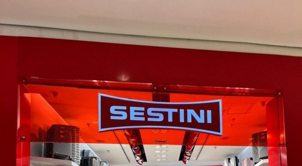 Vitrine da loja Sestini, piso L1