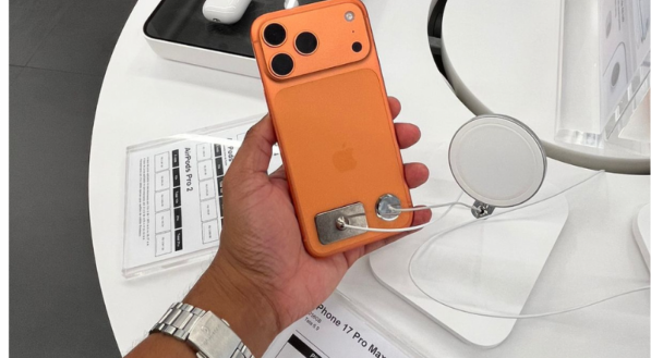 Novo iPhone 17 pro max, parte traseira.