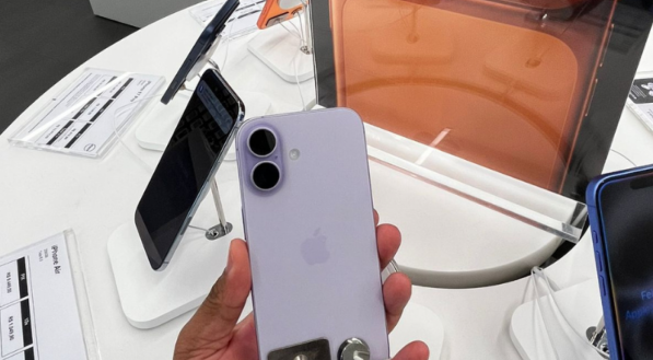 novo iPhone 17.