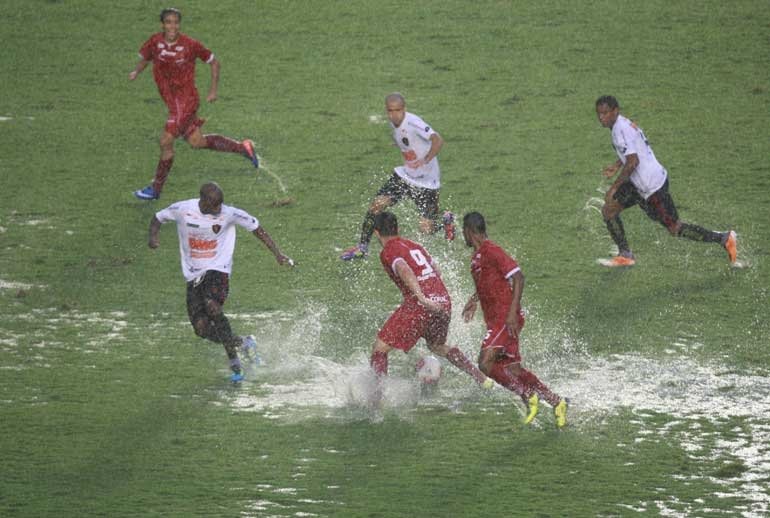 Sport conquistou o acesso &agrave; S&eacute;rie A em 2011 ap&oacute;s vit&oacute;ria sobre o Vila Nova no Serra Dourada