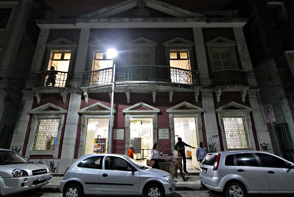 CENTEN&Aacute;RIO Fachada do Teatro Apolo, no Recife Antigo