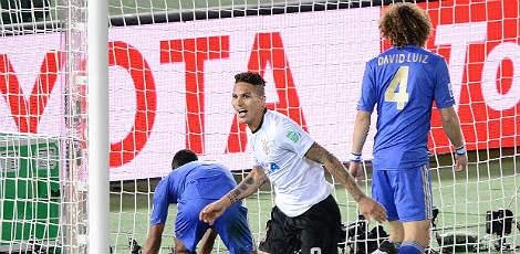 Paolo Guerrero marcou o gol do Corinthians na final de 2012