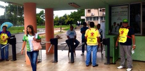 Professores e servidores do IFPE entram em greve por tempo indeterminado