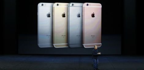 Novidades da Apple são bem-recebidas, mas ações da empresa caem