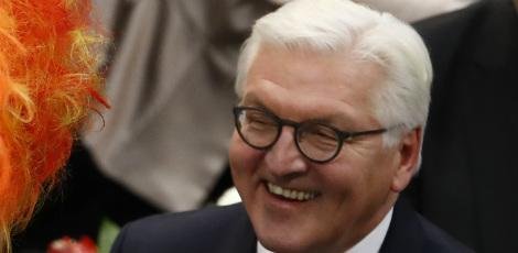 Frank-Walter Steinmeier afastou cr&iacute;ticas da Alemanha ao responsabilizar R&uacute;ssia