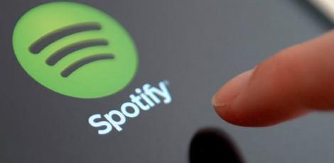 O Spotify anunciou a retirada de todo o conte&uacute;do dos meios de comunica&ccedil;&atilde;o estatais russos ET e Sputnik da Uni&atilde;o Europeia 