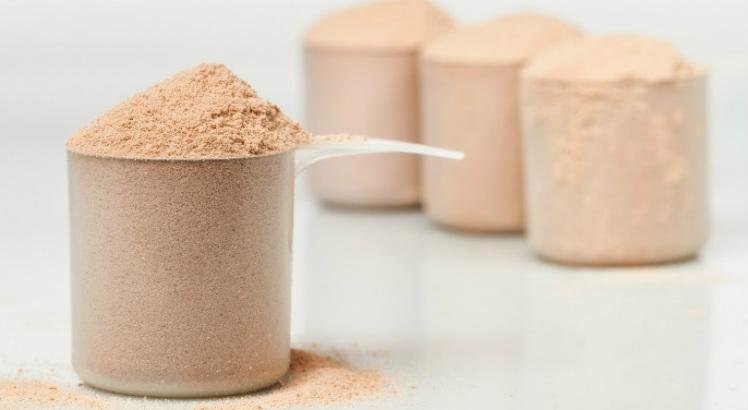 Confira cinco dicas para quem quer emagrecer de forma saudável. Uma estratégia eficiente é incluir whey protein na dieta 