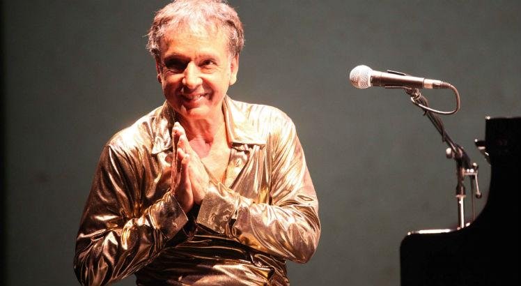 Arnaldo Baptista fala sobre envelhecimento, evolução humana e novo disco