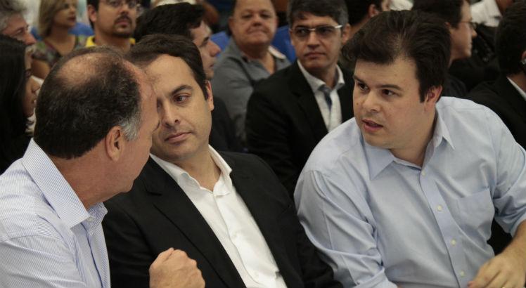 At&eacute; 2017, FBC (E) e Fernando Filho (D) eram filiados ao PSB do governador Paulo C&acirc;mara. Miguel Coelho, prefeito de Petrolina, deixou a sigla apenas em 2019