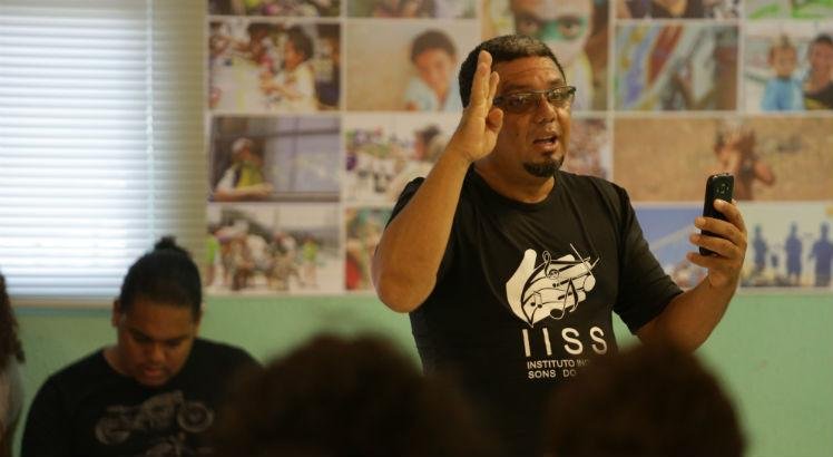 Desafios para Formação Educacional de Surdos é tema da redação do Enem