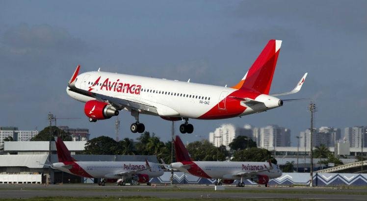 Avianca inicia venda de passagens de voo direto entre Recife e Bogotá