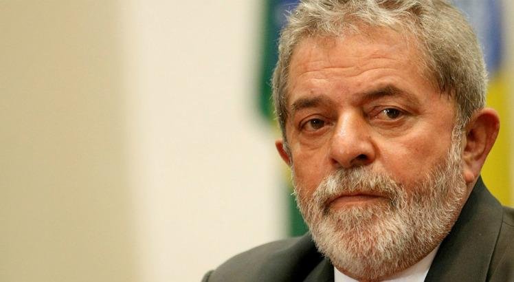TRF-1 recua e mantém com juiz Vallisney Oliveira processos contra Lula