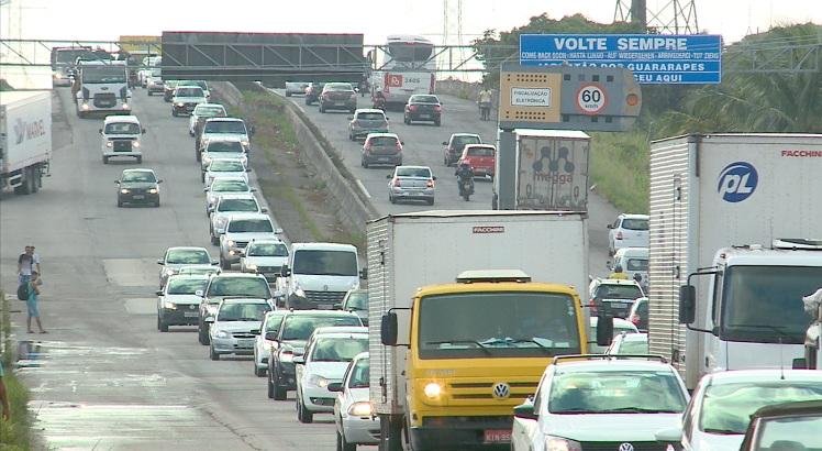 Estradas de Pernambuco terão reforço policial de seis estados