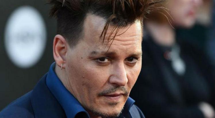 Johnny Depp foi encontrado desacordado em quarto de hotel