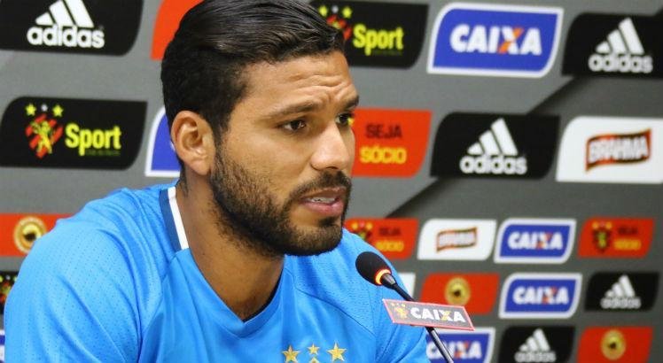 Zagueiro do Sport manda carta ao torcedor em despedida