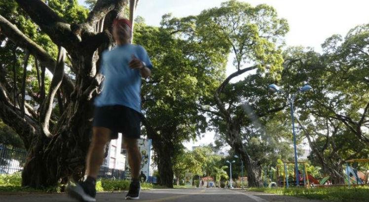 Meia hora de exercício por dia pode evitar câncer, dizem cientistas