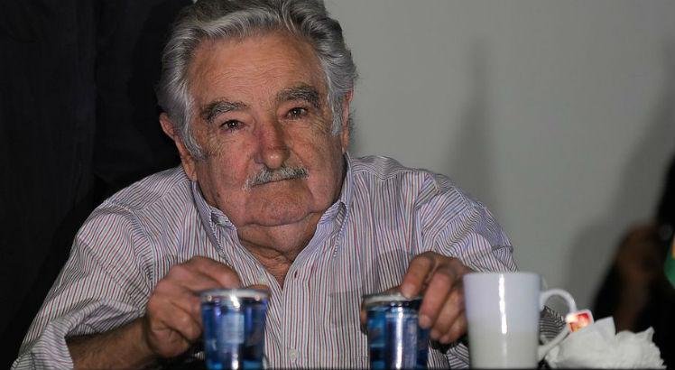 ''As razões são pessoais; eu diria cansaço pela longa viagem'', explicou Mujica em sua carta de demissão