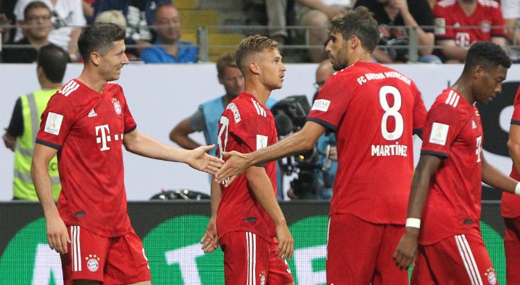 Bayern de Munique &eacute; um dos quatro clubes que vai ajudar financeiramente os times menores da Bundesliga