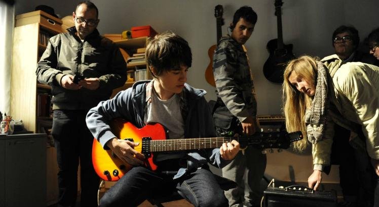 Estrelado por Thalles Cabral, 'Yonlu' enfoca vida artística e o trágico suicídio do músico de 16 anos, incitado por fórum na internet 