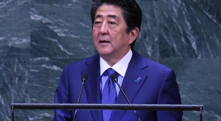 Primeiro-ministro do Jap&atilde;o, Shinzo Abe, foi assassinado nesta sexta-feira (8)