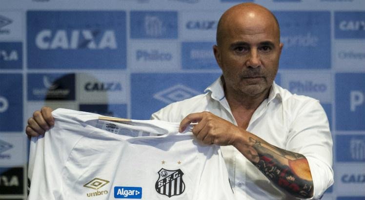 T&eacute;cnico argentino comandou o Santos.