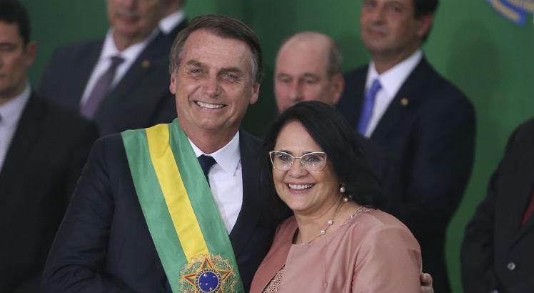 Damares Alves era ministra de Jair Bolsonaro at&eacute; se candidatar ao Senado. Damares foi eleita nesta elei&ccedil;&atilde;o