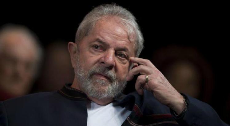 Ex-presidente Lula concedeu entrevista &agrave; R&aacute;dio Jornal