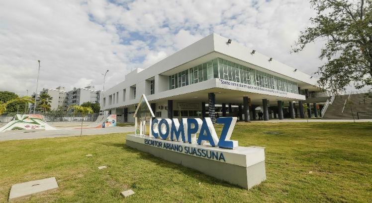 compaz-ariano-suassuna